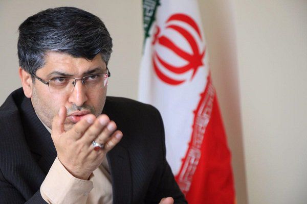 تشکیل وزارت بازرگانی وزارت صنعت را با کمبود شدید نیرو رو به رو میسازد